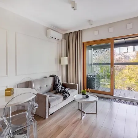 Luxury 2-room With A Beautiful View - Mennica Warschau