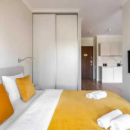 Luxury 2-room With A Beautiful View - Mennica Warschau